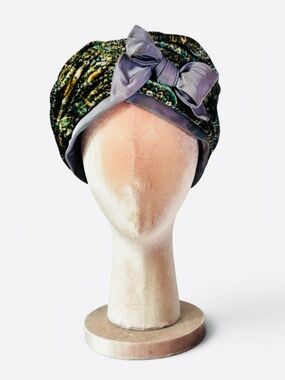 Leslie James 60's Vintage Baroque-Inspired Paisley Velvet Torque Turban‎ Hat